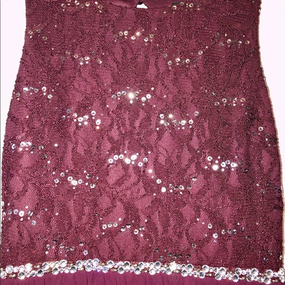 Dress - Picture 3 of 3